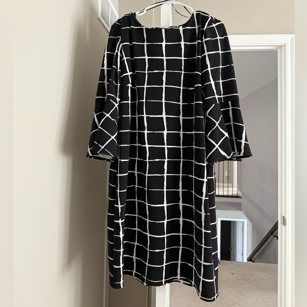 Liz Claiborne midi / 3quarter sleeve dress size 16